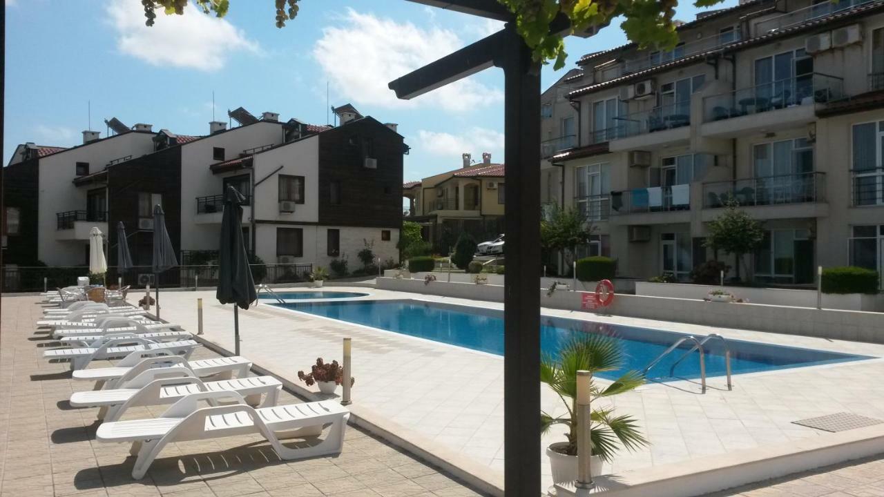 Menada Apolon Apartments Созополь Екстер'єр фото